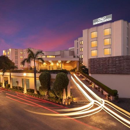 Sarovar Portico Surajkund New Delhi Exteriör bild