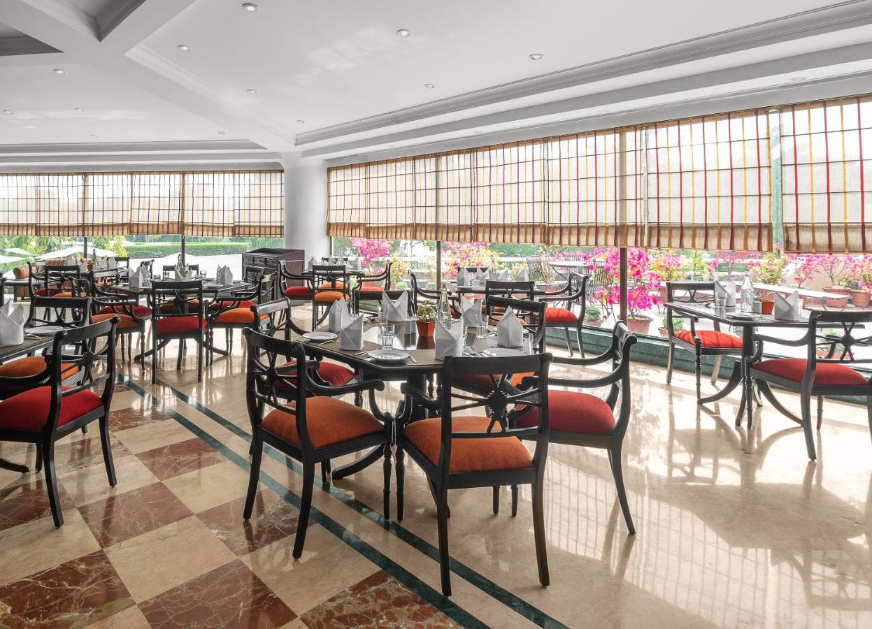 Sarovar Portico Surajkund New Delhi Exteriör bild