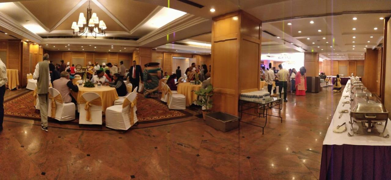 Sarovar Portico Surajkund New Delhi Exteriör bild